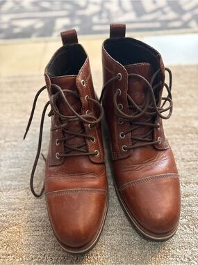 Helm Men's Chestnut Leather Chukka Boots